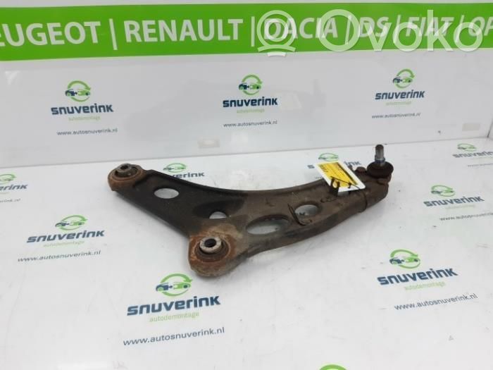 Nissan Primastar Braccio di controllo sospensione anteriore 