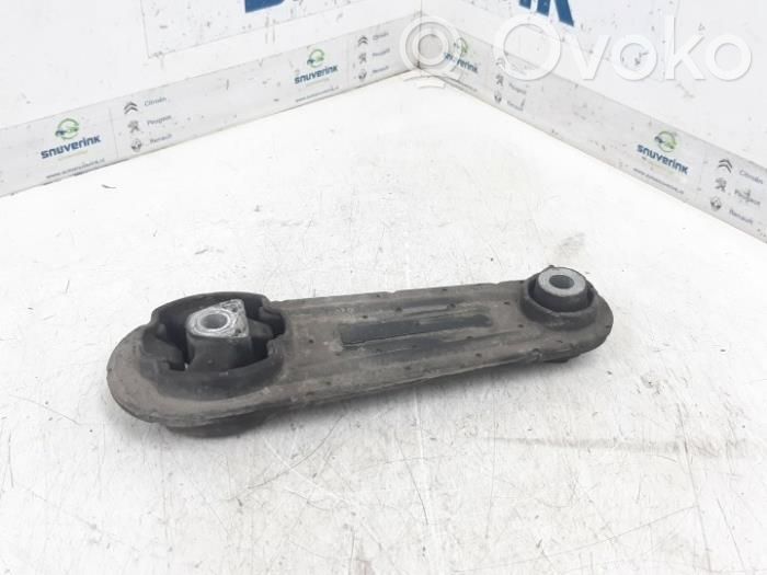 Dacia Logan I Engine mount bracket 