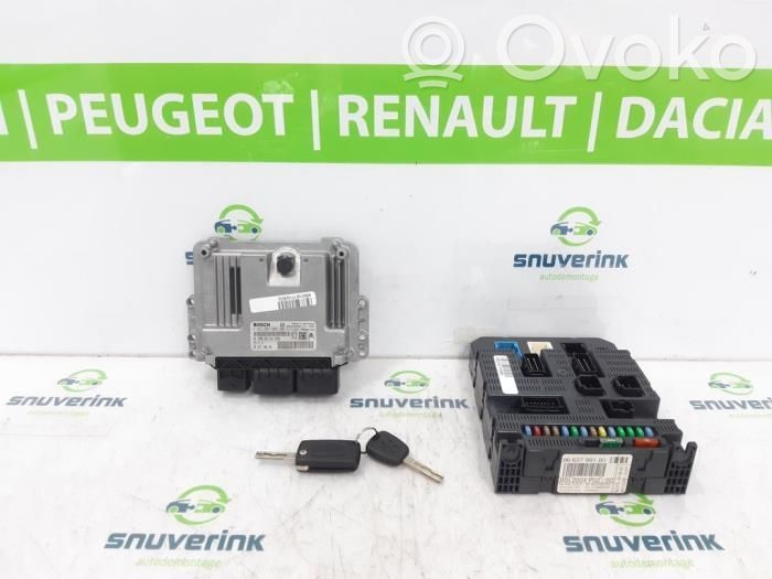 Peugeot 308 Sterownik / Moduł ECU 