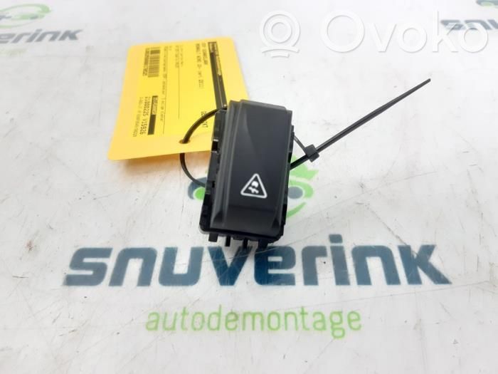 Bouton interrupteur programme de stabilité ESP   251450005R