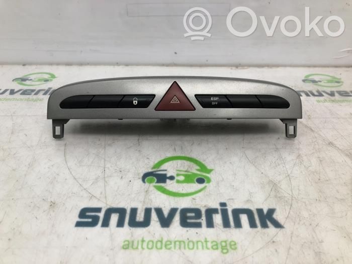 Peugeot 308 Interruttore luci di emergenza 