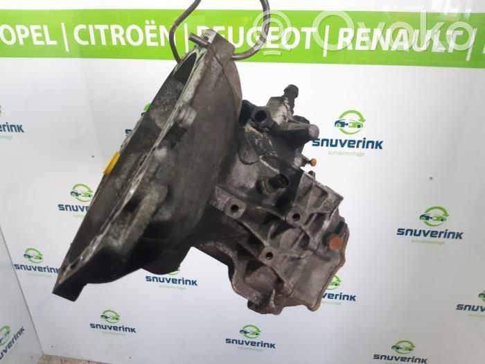 Opel Corsa D 5 Gang Schaltgetriebe 