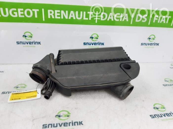 Opel Combo D Ilmansuodattimen kotelo 