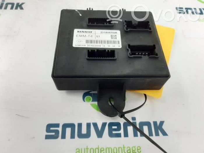 Renault Clio IV Central body control module 