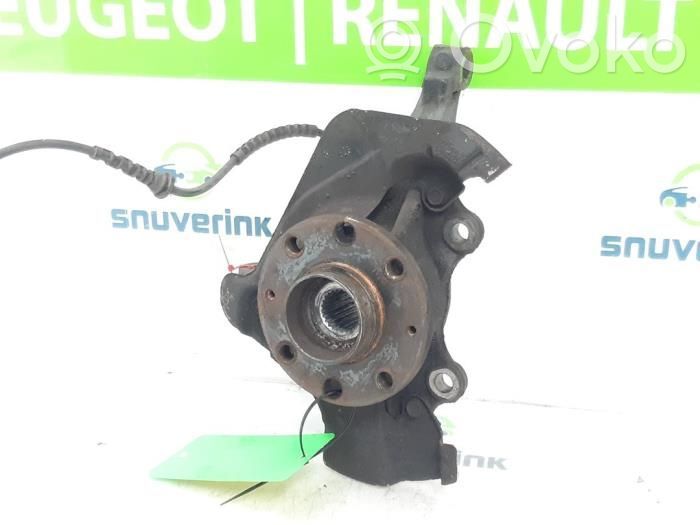 Opel Corsa D Achsschenkel vorne 