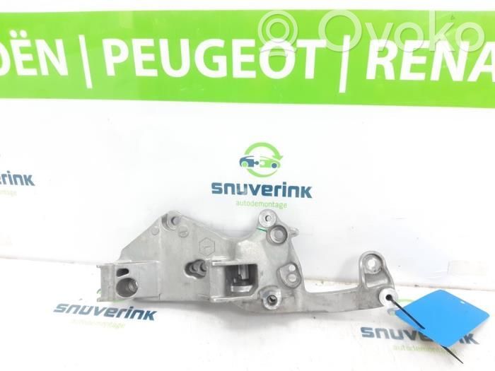 Peugeot 5008 Generator/alternator bracket 