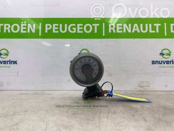 Peugeot 107 Tacómetro 