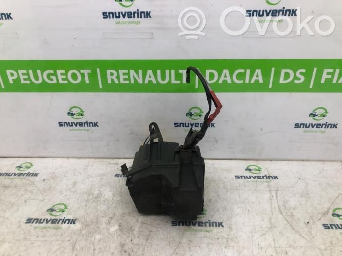 Renault Twingo II Fuse box set 