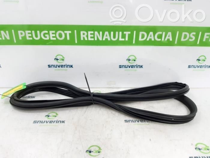 Opel Combo E Uszczelka drzwi 