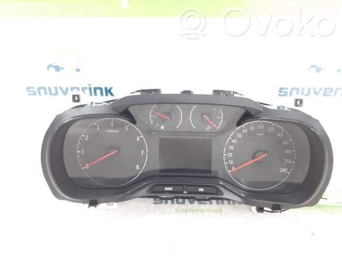 Opel Combo E Geschwindigkeitsmesser Cockpit 