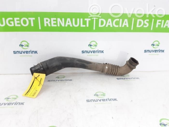Renault Trafic III (X82) Polttoainesäiliön täyttöaukon suukappale 