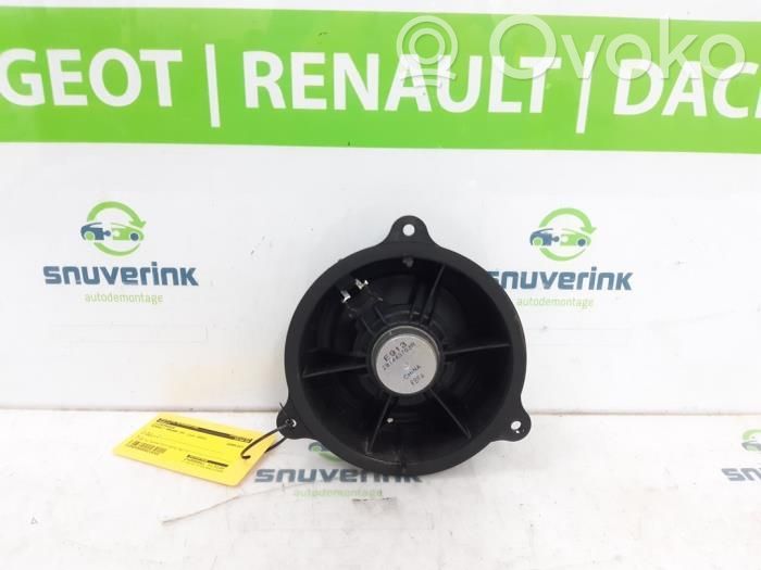 Renault Arkana Etuoven kaiutin 
