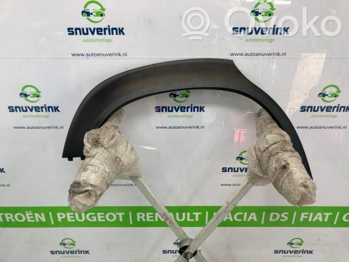 Citroen C3 Aircross Listwa błotnika przedniego 