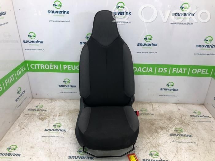 Citroen C1 Etumatkustajan istuin 