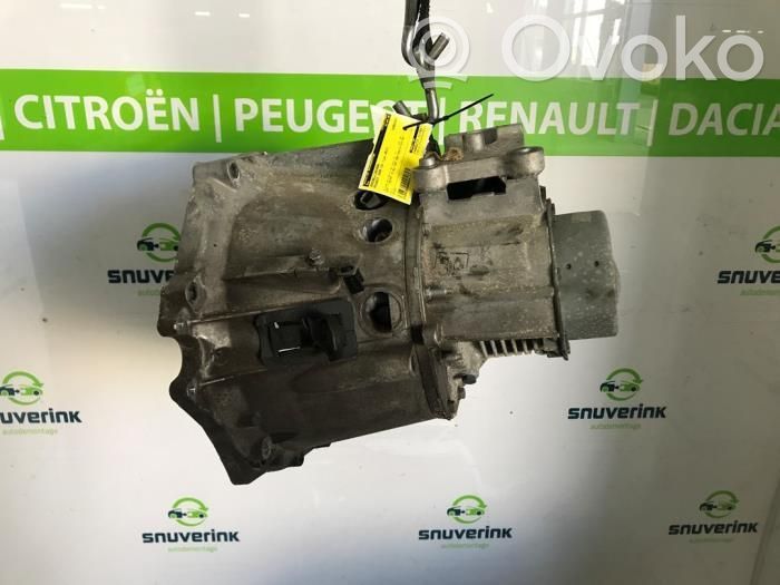 Peugeot 2008 I Manualna 5-biegowa skrzynia biegów 