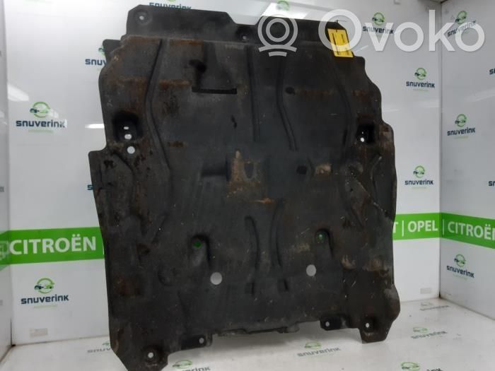 Renault Kangoo III Engine splash shield/under tray 