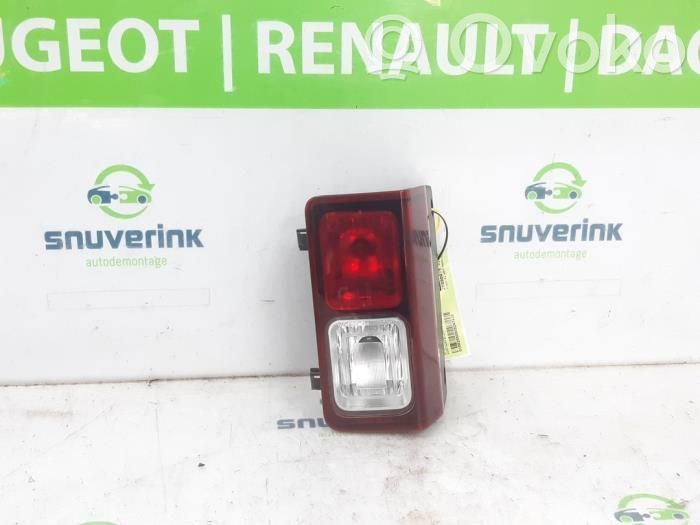 Opel Vivaro Światło cofania 