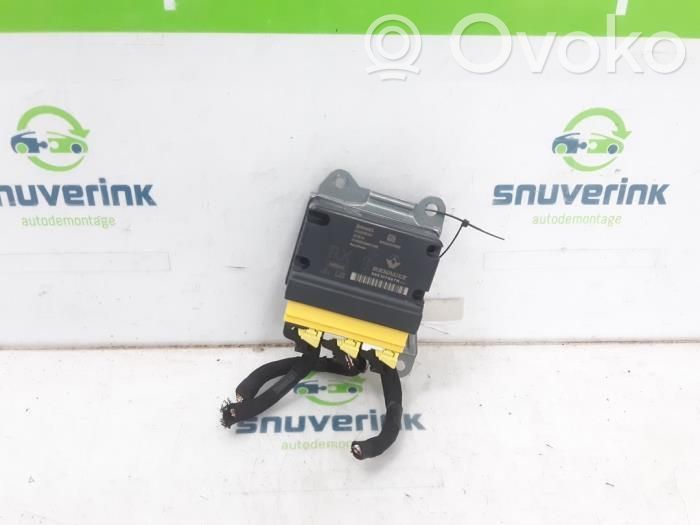 Renault Clio V Airbag control unit/module 