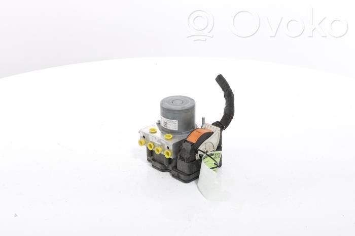 Opel Astra L Bomba de ABS 