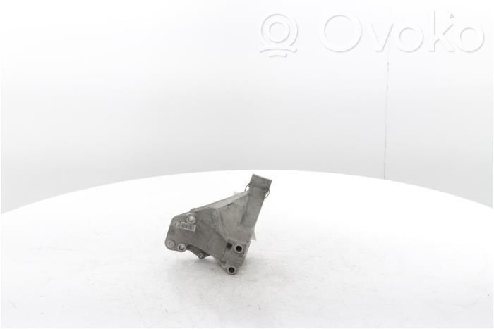 Engine mount bracket   504322004,504322010,504322010