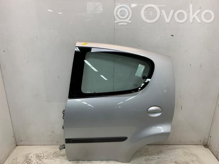 Peugeot 107 Galinės durys 