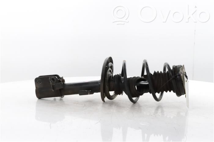 Renault Clio IV Front shock absorber/damper 