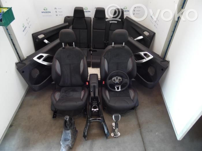 Peugeot 2008 I Set de interior 