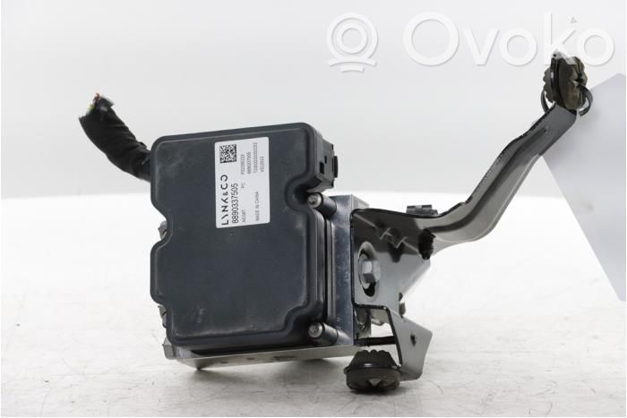 Lynk & co 01 Bomba de ABS 