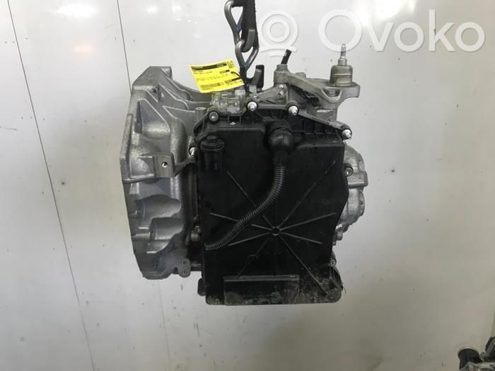 Renault Trafic III (X82) Scatola del cambio manuale a 5 velocità 