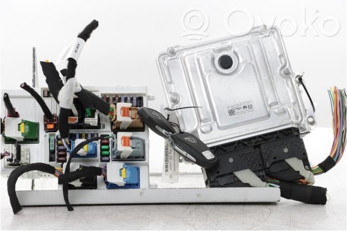 Peugeot 408 II Engine control unit/module 