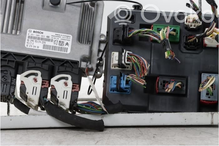 Citroen DS3 Engine control unit/module 