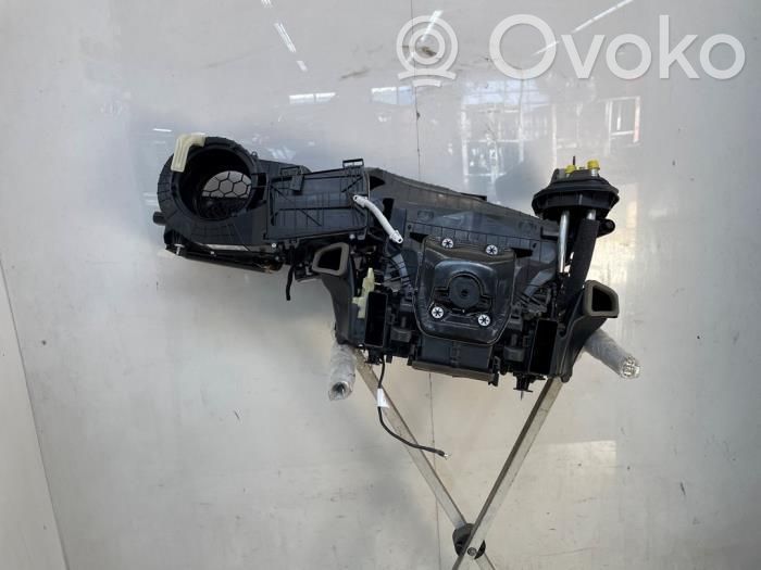 BMW 5 G30 G31 G38 Obudowa nagrzewnicy 