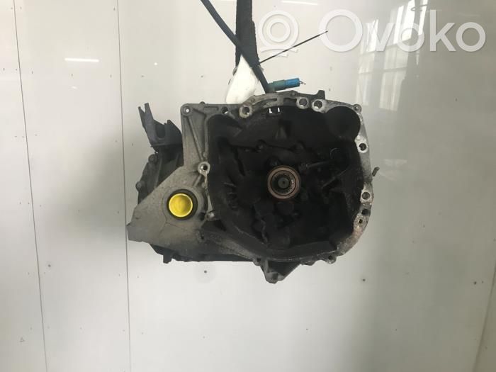 Renault Clio III Manualna 5-biegowa skrzynia biegów 