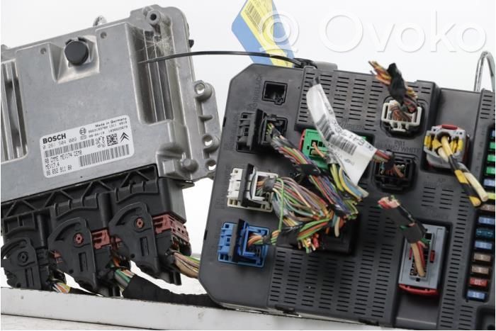 Peugeot 207 CC Engine control unit/module 