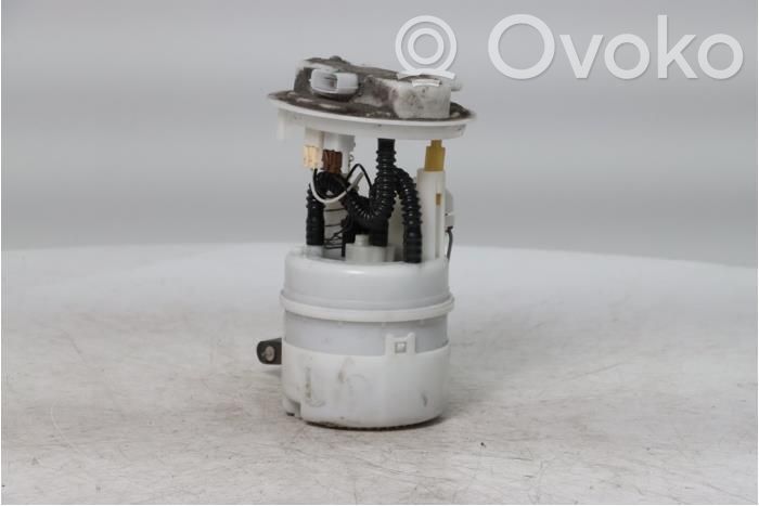 Renault Clio IV Pompa carburante immersa 