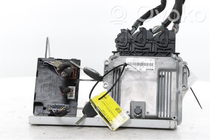 Opel Vivaro Unitate/modul de control motor 