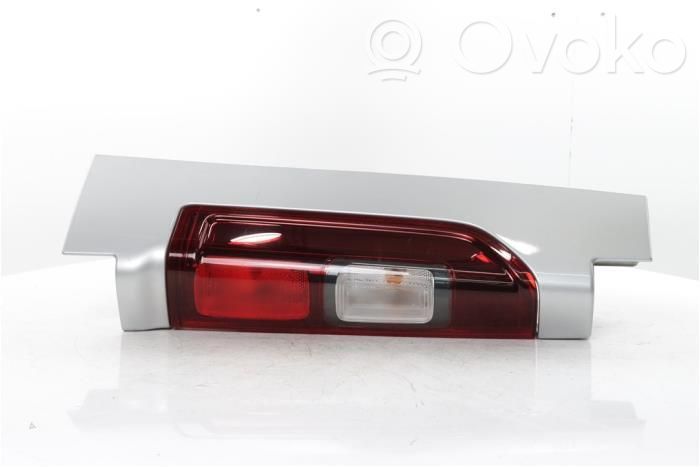 Opel Vivaro Luci posteriori 