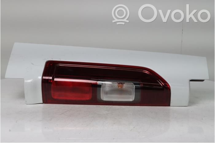 Renault Trafic III (X82) Luci posteriori 