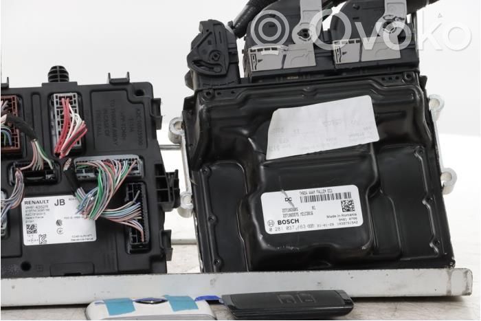 Renault Megane IV Unitate/modul de control motor 