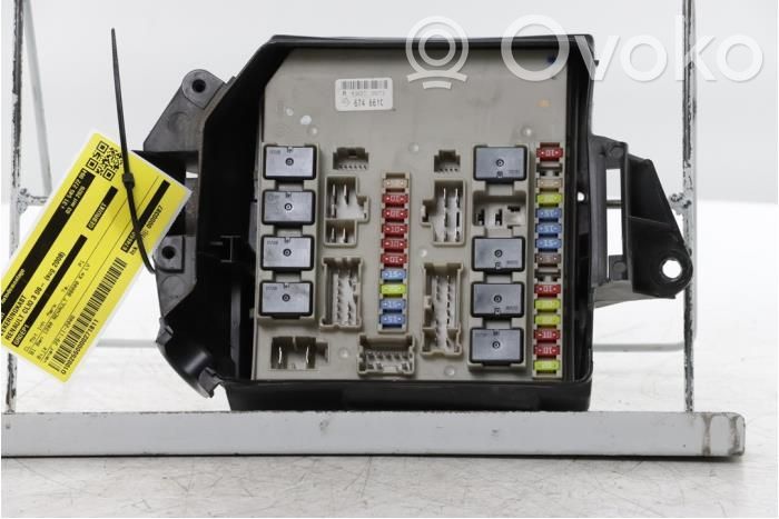 Renault Clio III Fuse box set 