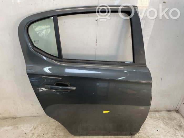 Opel Corsa E Puerta trasera 