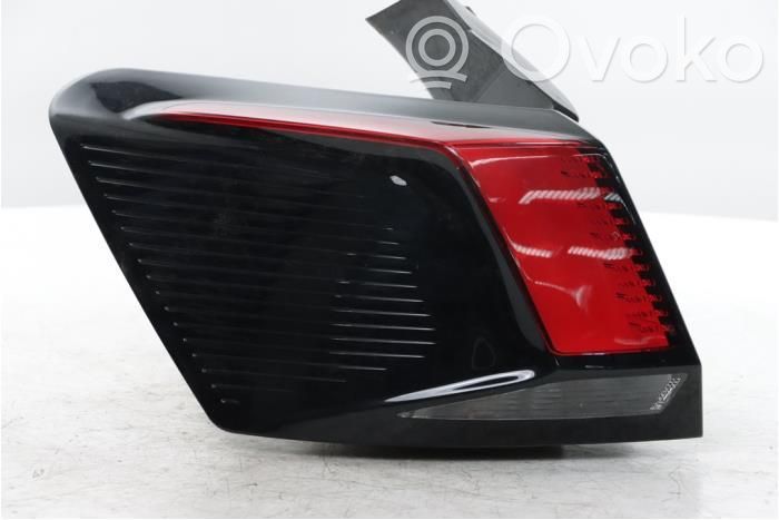 Peugeot 3008 II Lampă spate în caroserie 