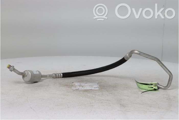 Opel Vivaro Ilmastointilaitteen putki (A/C) 