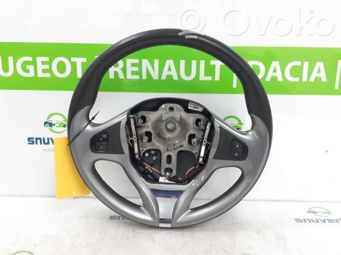 Renault Clio IV Ohjauspyörä 