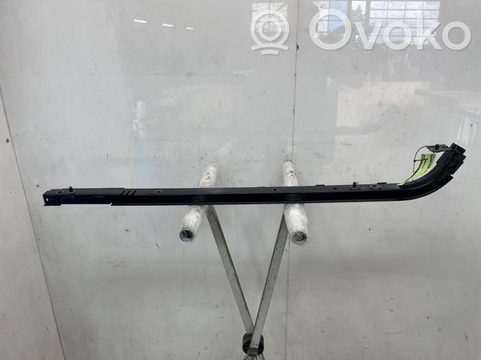 Opel Vivaro Binario inferiore portellone scorrevole