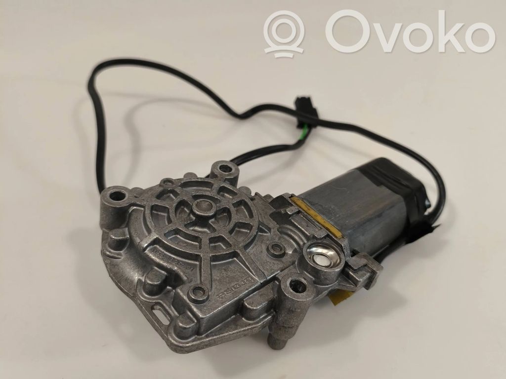 Audi A8 S8 D2 4D Silniczek podnoszenia szyby drzwi tylnych 