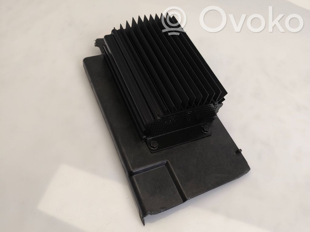 Audi A8 S8 D2 4D Sound amplifier 