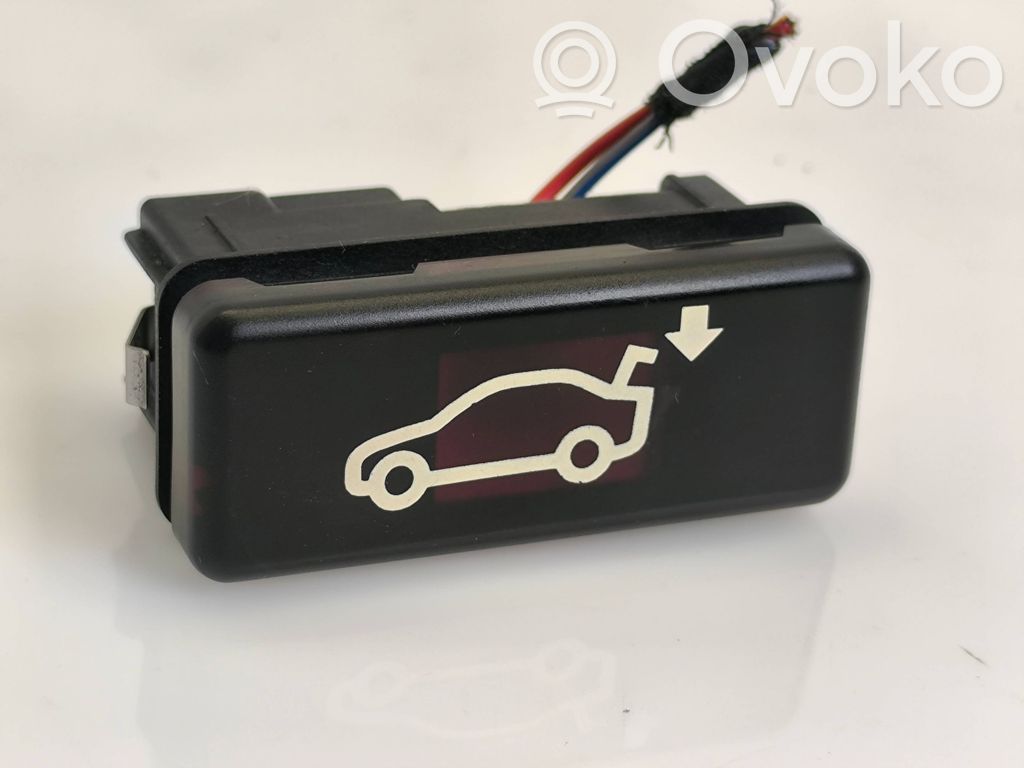 BMW 5 E60 E61 Tailgate/boot open switch button 