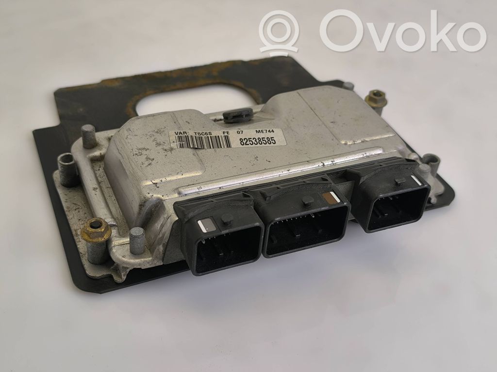Engine control unit/module   0261206943,9645733380,9638765680