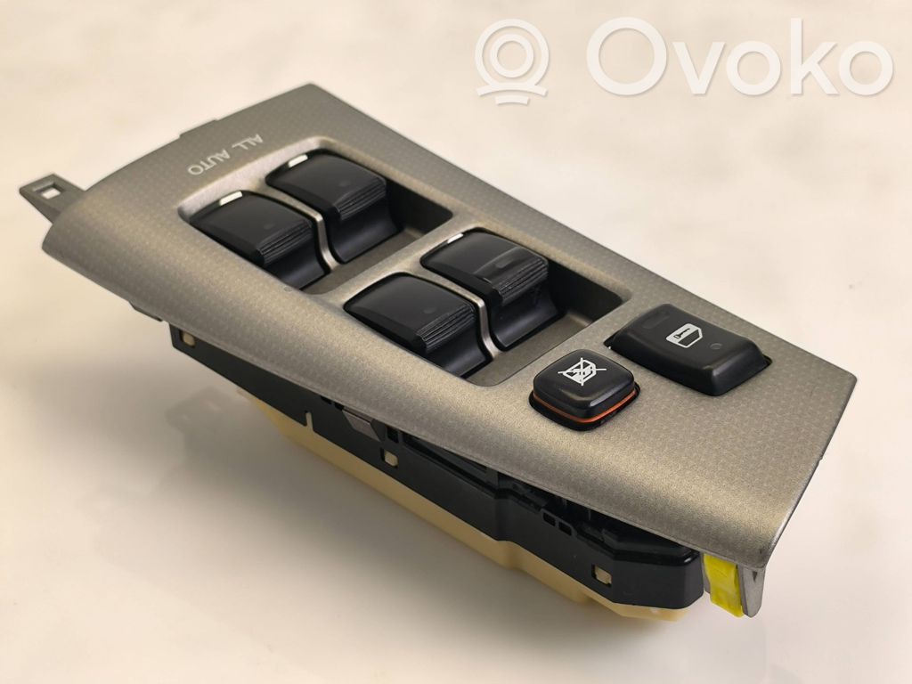Toyota Corolla E120 E130 Electric window control switch 